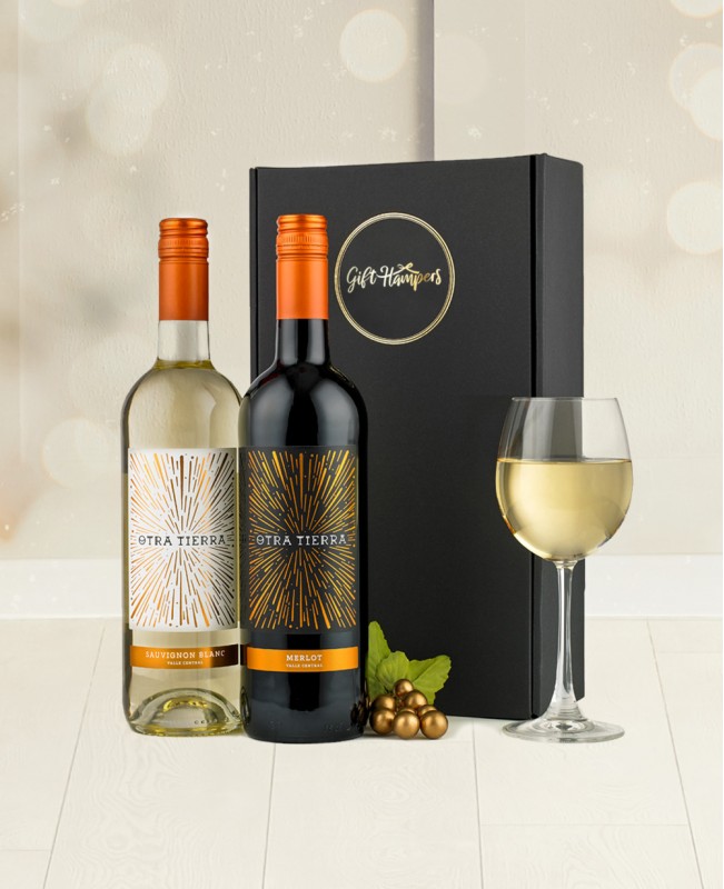 Free Delivery UK - Charmingly Chilean Duo Wine Hamper